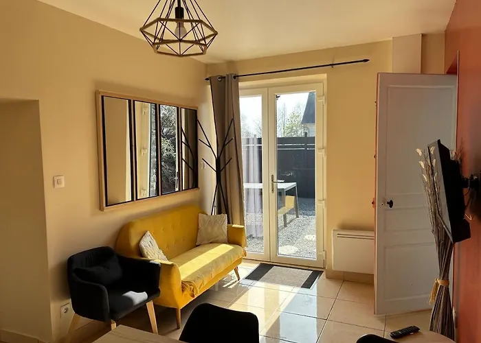 Les Hulottes - Sur La Route Du Mont-st-michel Céaux