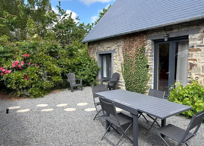 Les Hulottes - Sur La Route Du Mont-st-michel * Céaux